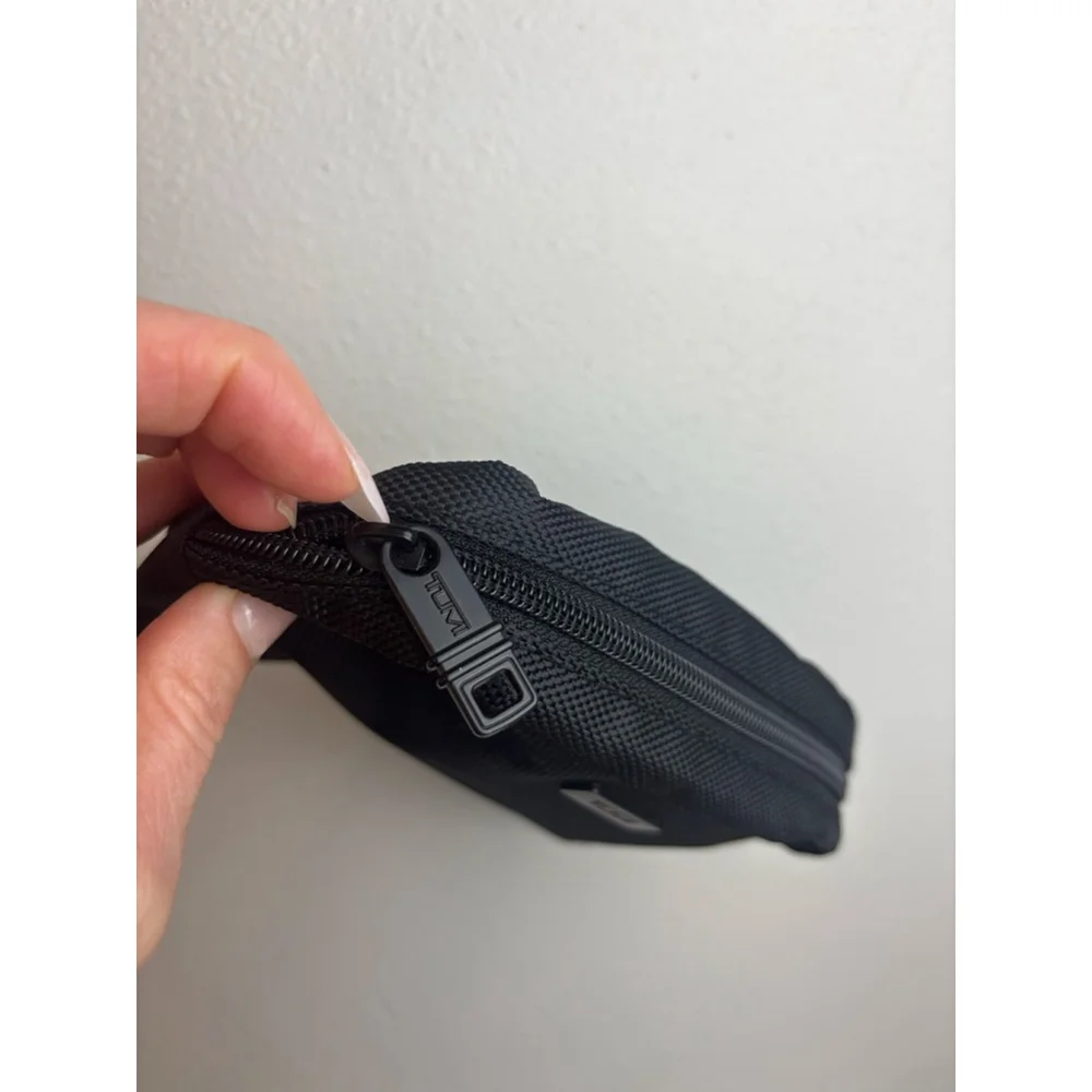 TUMI Black Cosmetic Bag One Size with Red Logo travel designer vacation makeup - Picture 3 of 7